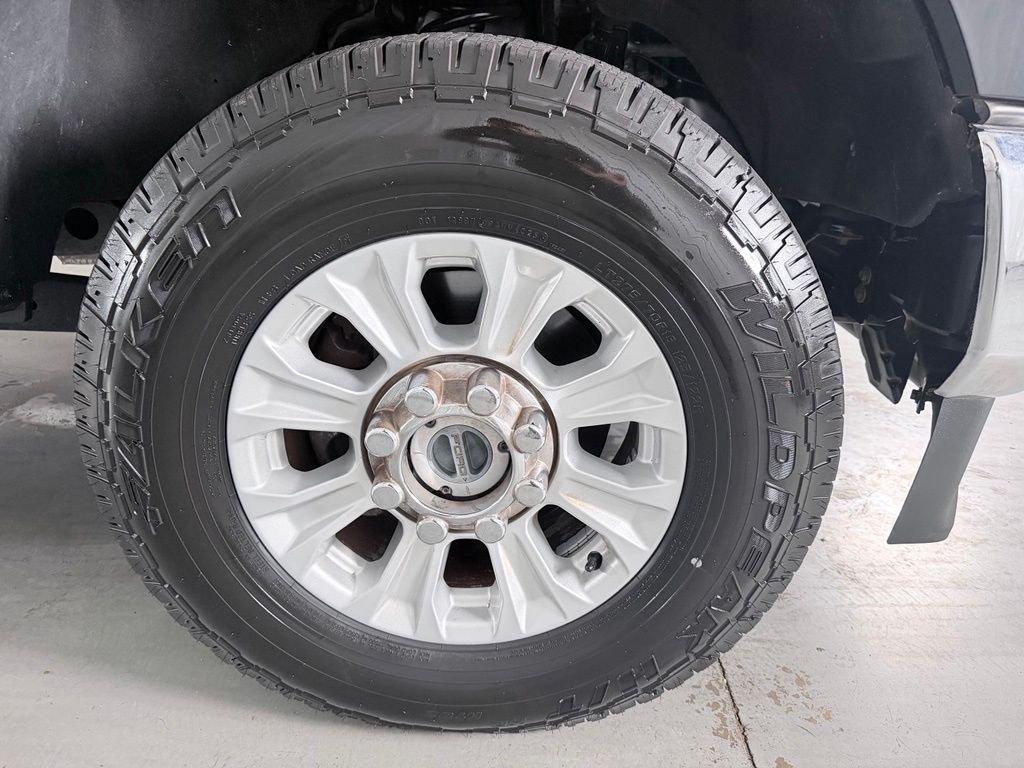 Used 2022 Black Ford XL image 4