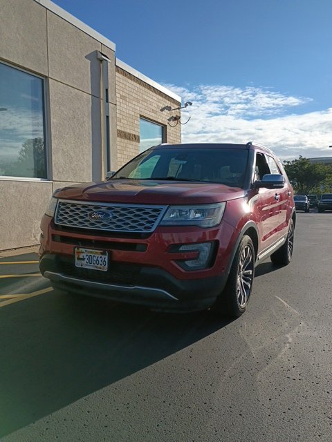 Used 2016 Red Ford Platinum image 4