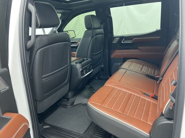 Used 2025 White GMC Denali Ultimate image 22