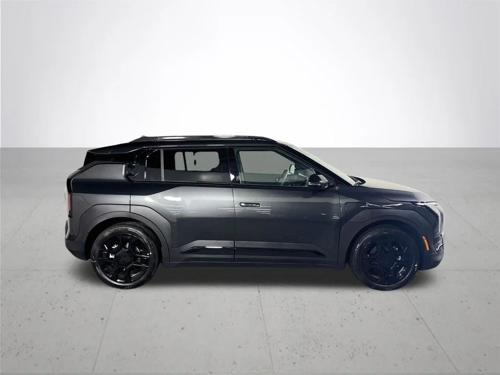 New 2027 Interstellar Gray Kia Wind image 5