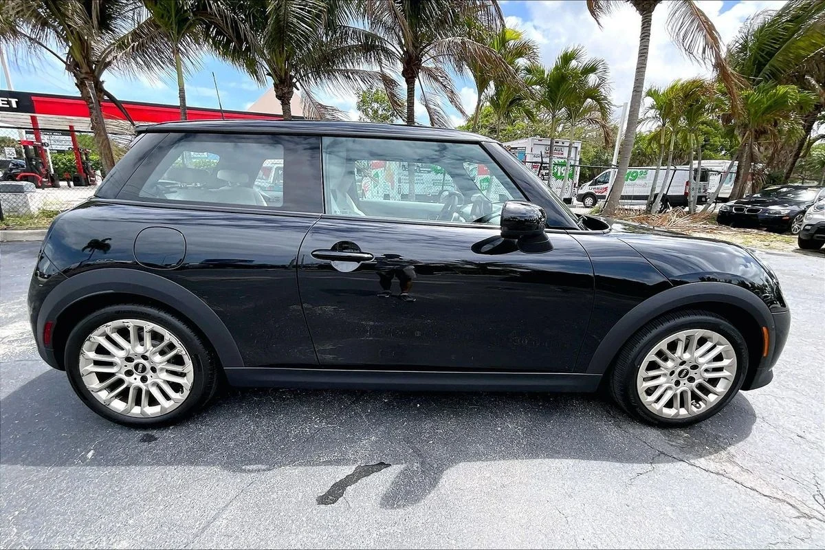 Used 2025  MINI Cooper S image 31
