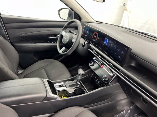 Used 2025 White Pearl Hyundai SEL image 21