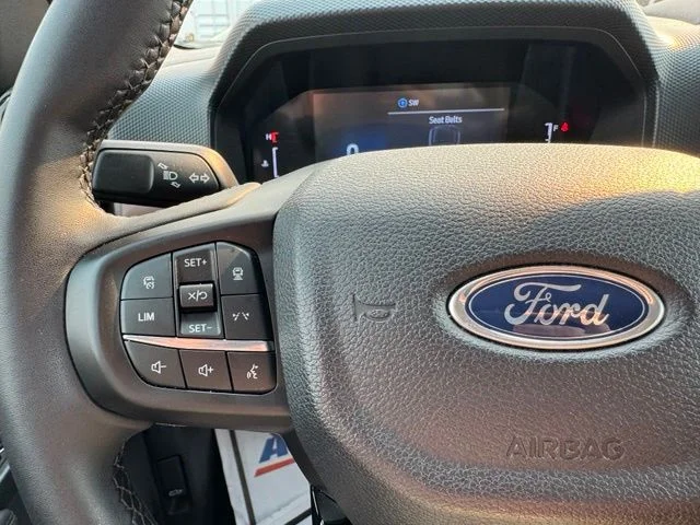Used 2025 Beige Ford XLT image 27