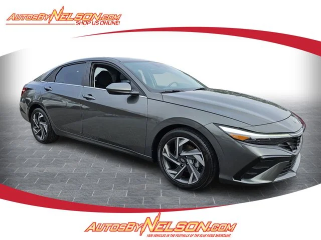 Used 2024 Gray Hyundai SEL image 1
