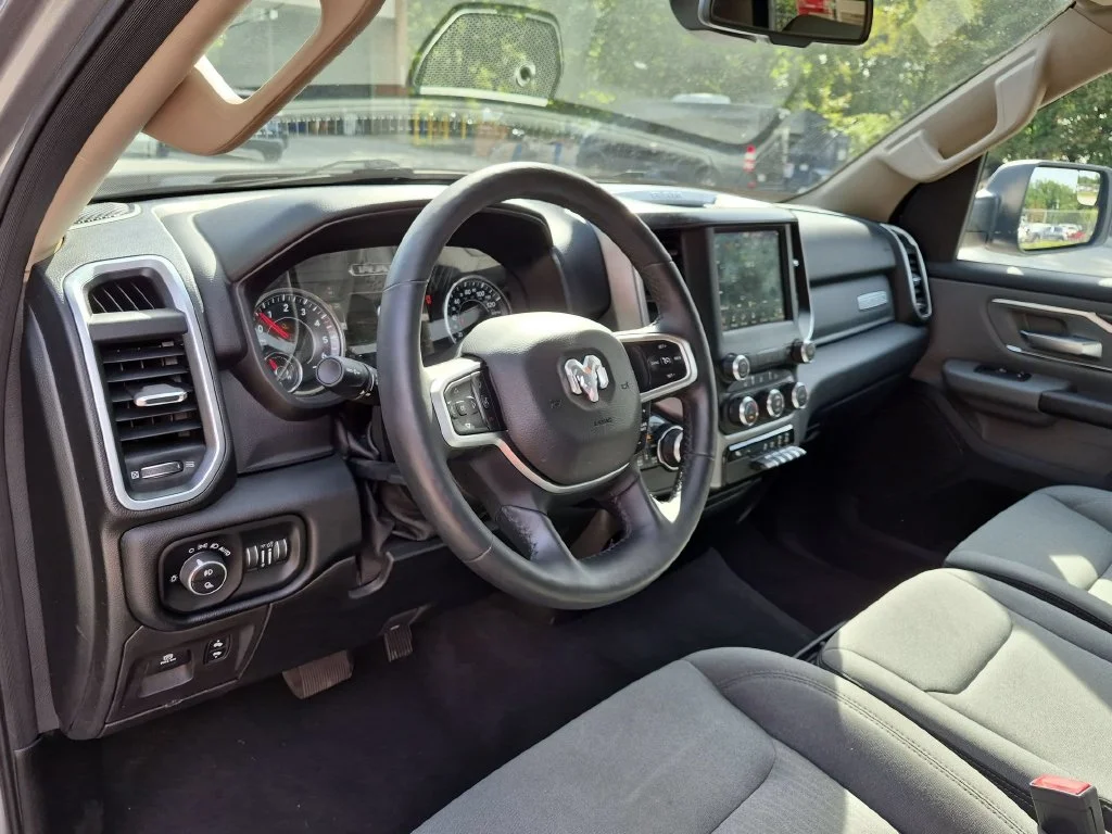 Used 2019 Silver Ram Big Horn/Lone Star image 12