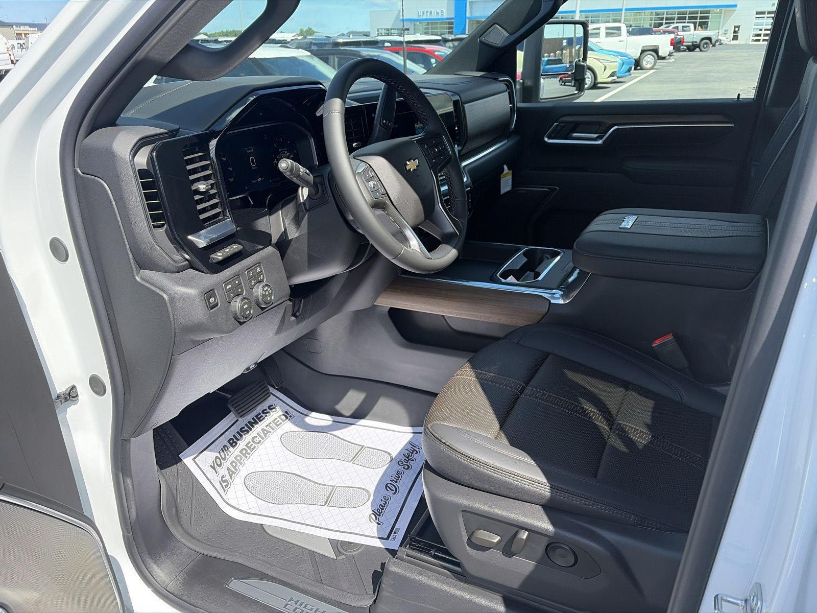 2026 Chevrolet Silverado 3500 HD High Country - Photo 23