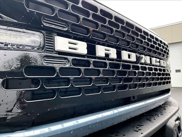 Used 2023 Gray Ford Wildtrak image 30