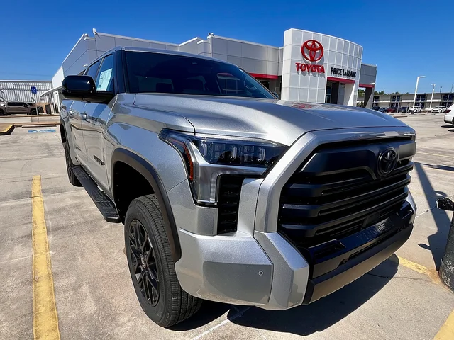 2026 Toyota Tundra 4WD Limited CrewMax 5.5' Bed