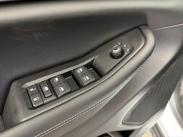 New 2026 White Jeep Altitude image 14