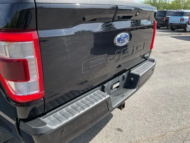 Used 2021 Black Ford Lariat image 23