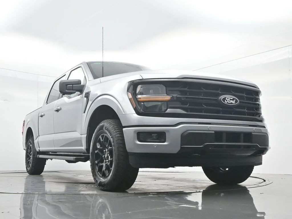 New 2026 Iconic Silver Metallic Ford XLT image 35