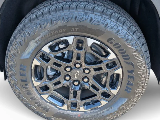 New 2027 Mosaic Black Metallic Chevrolet Z71 image 14