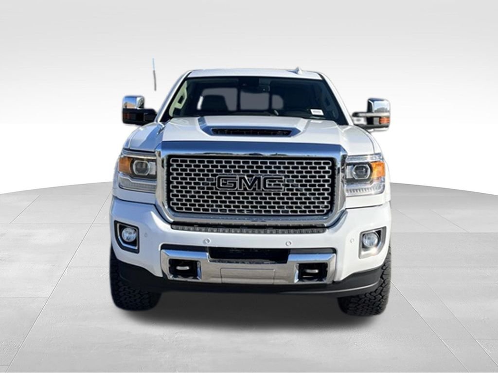 Used 2017 Summit White GMC Denali image 3