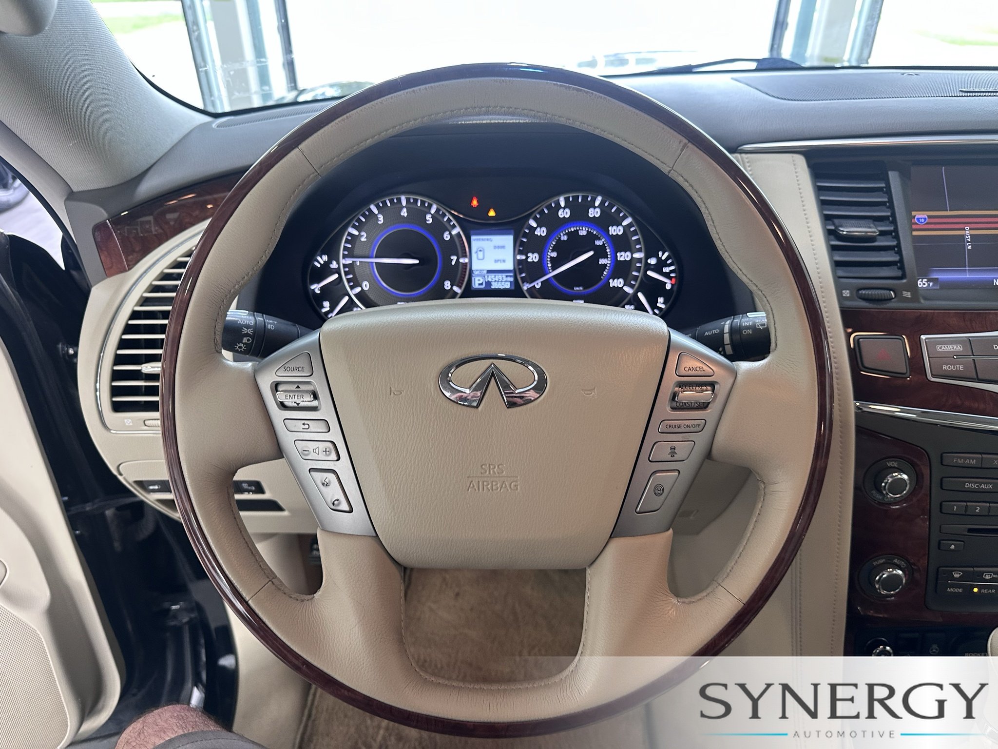 Used 2015 Black Obsidian INFINITI Limited image 22
