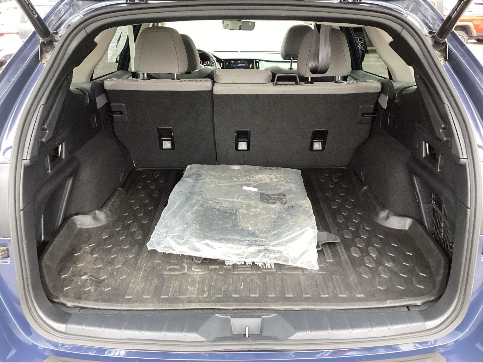 Used 2025 Cosmic Blue Pearl Subaru Premium image 7