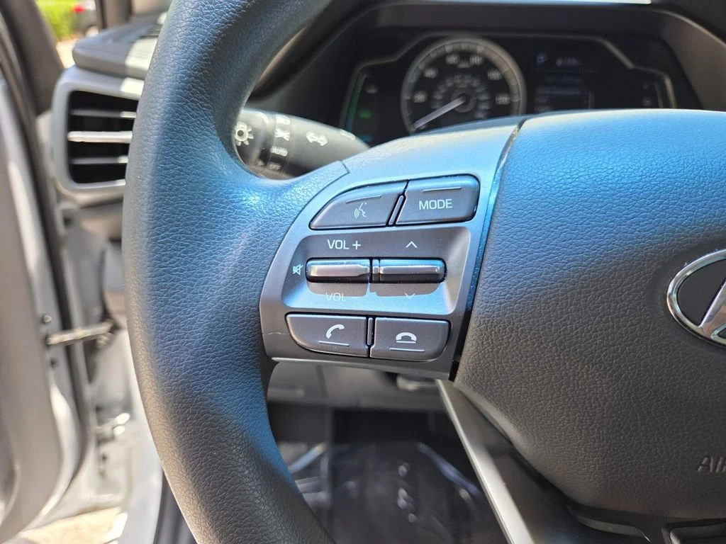 Used 2021 Ceramic White Hyundai Blue image 32