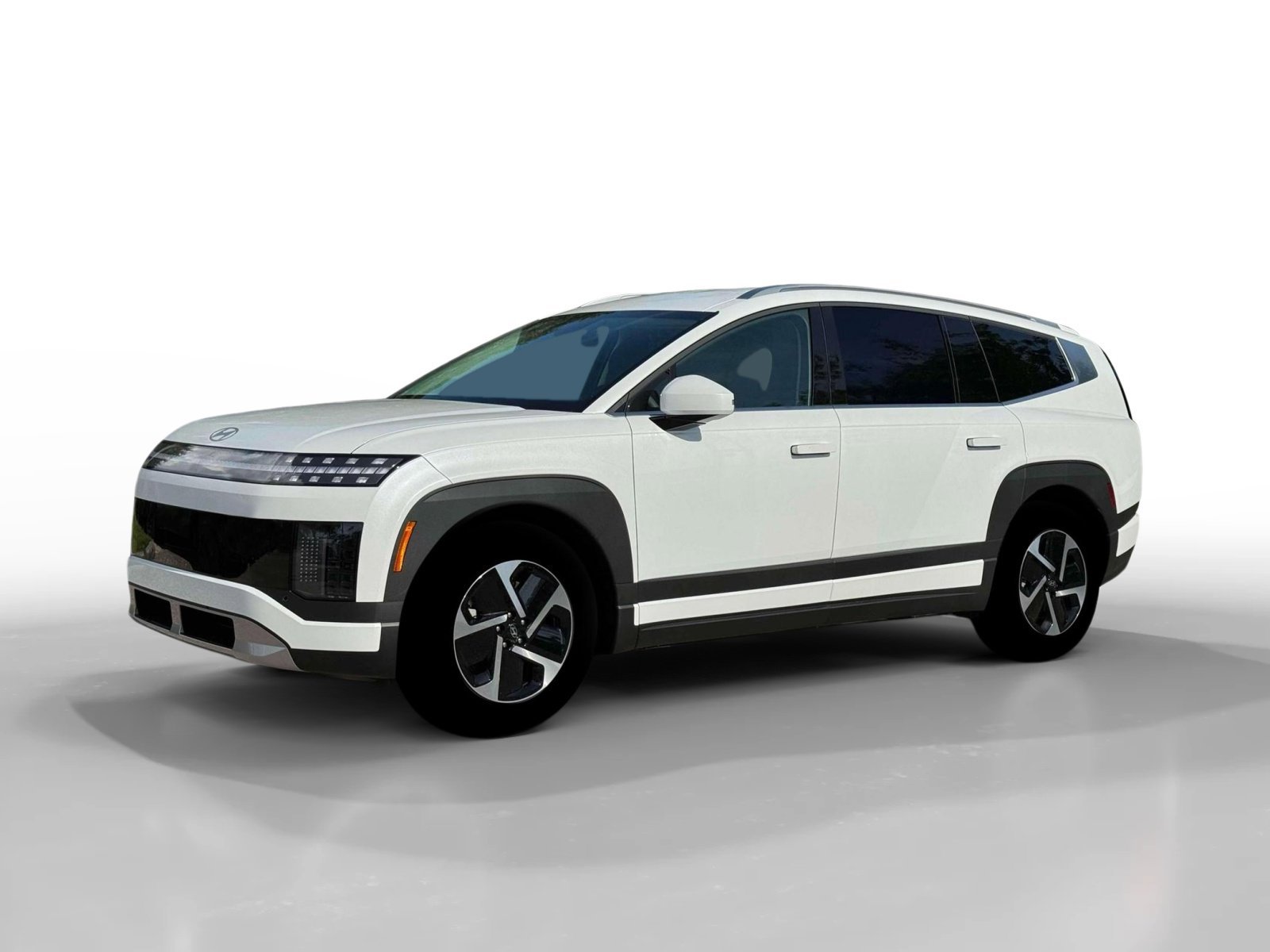 New 2026 Snow White Pearl Hyundai SE image 2