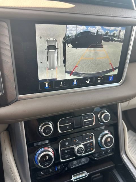 2024 GMC Yukon Denali - Photo 10
