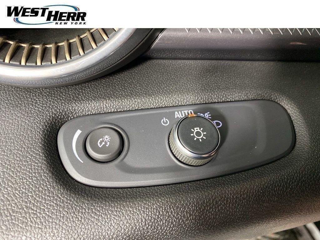 Used 2025 Sterling Gray Metallic Chevrolet FWD ACTIV image 37