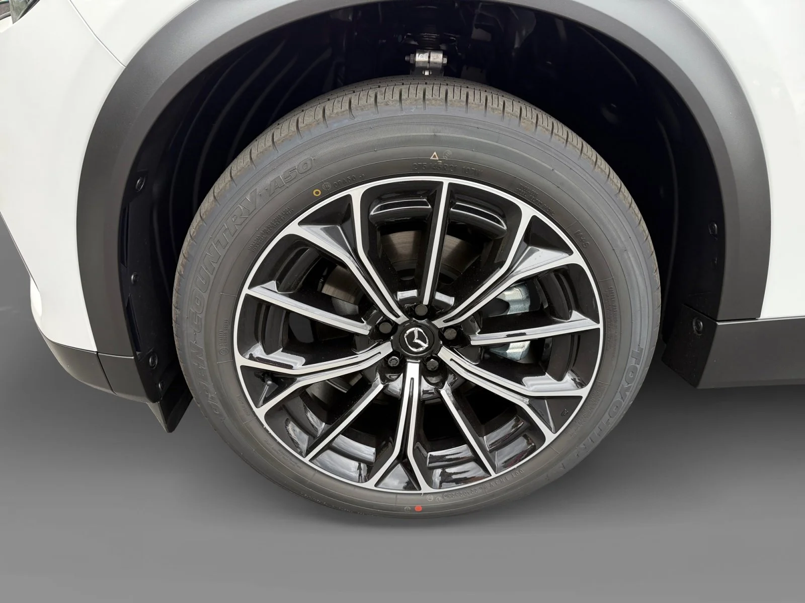 2025 Mazda CX-70 Premium Package - Photo 9