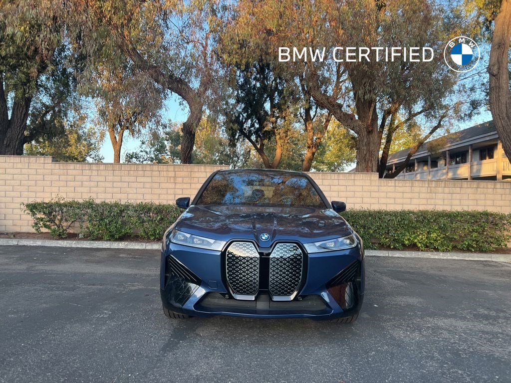 2024 BMW iX xDrive50's photo