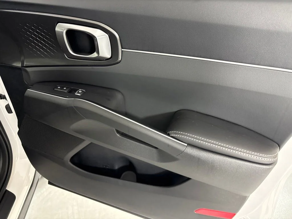 New 2026 White Kia S image 15