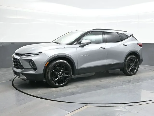 Used 2024 Gray Chevrolet LT image 5