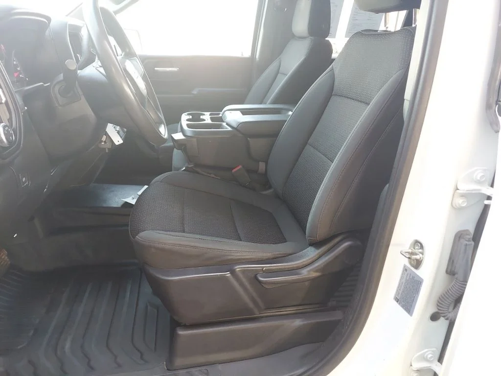 Used 2023 White GMC Pro image 19