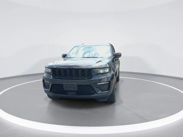 Used 2023 Black Jeep Limited image 3