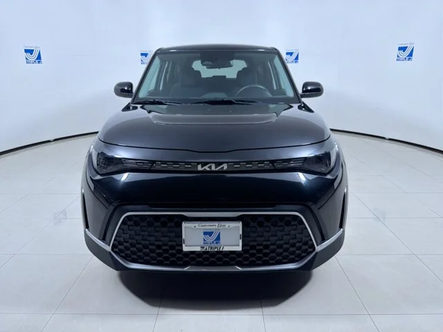 Used 2024 FUSION BLACK Kia LX image 16