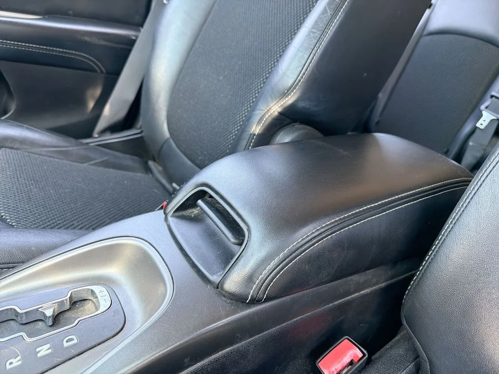 Used 2017 Black Dodge Crossroad image 20