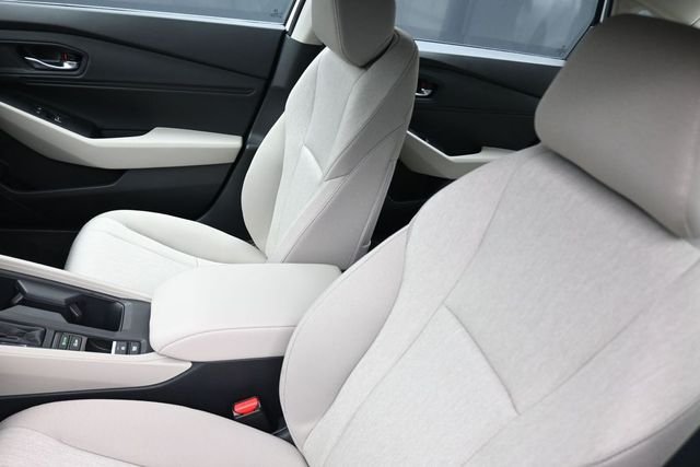 New 2026 Platinum White Pearl Honda SE image 24