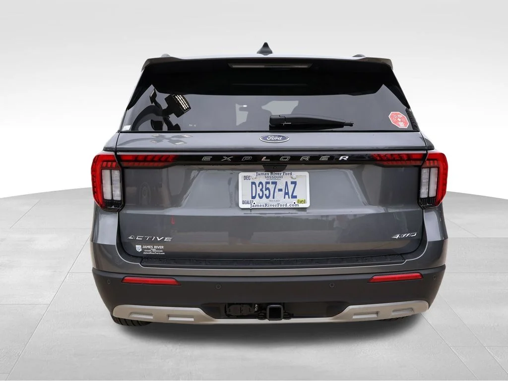 New 2026 Carbonized Gray Metallic Ford Active image 17