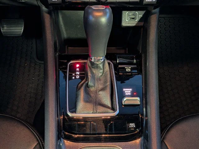 Certified Used 2025 Black Jeep Latitude image 21