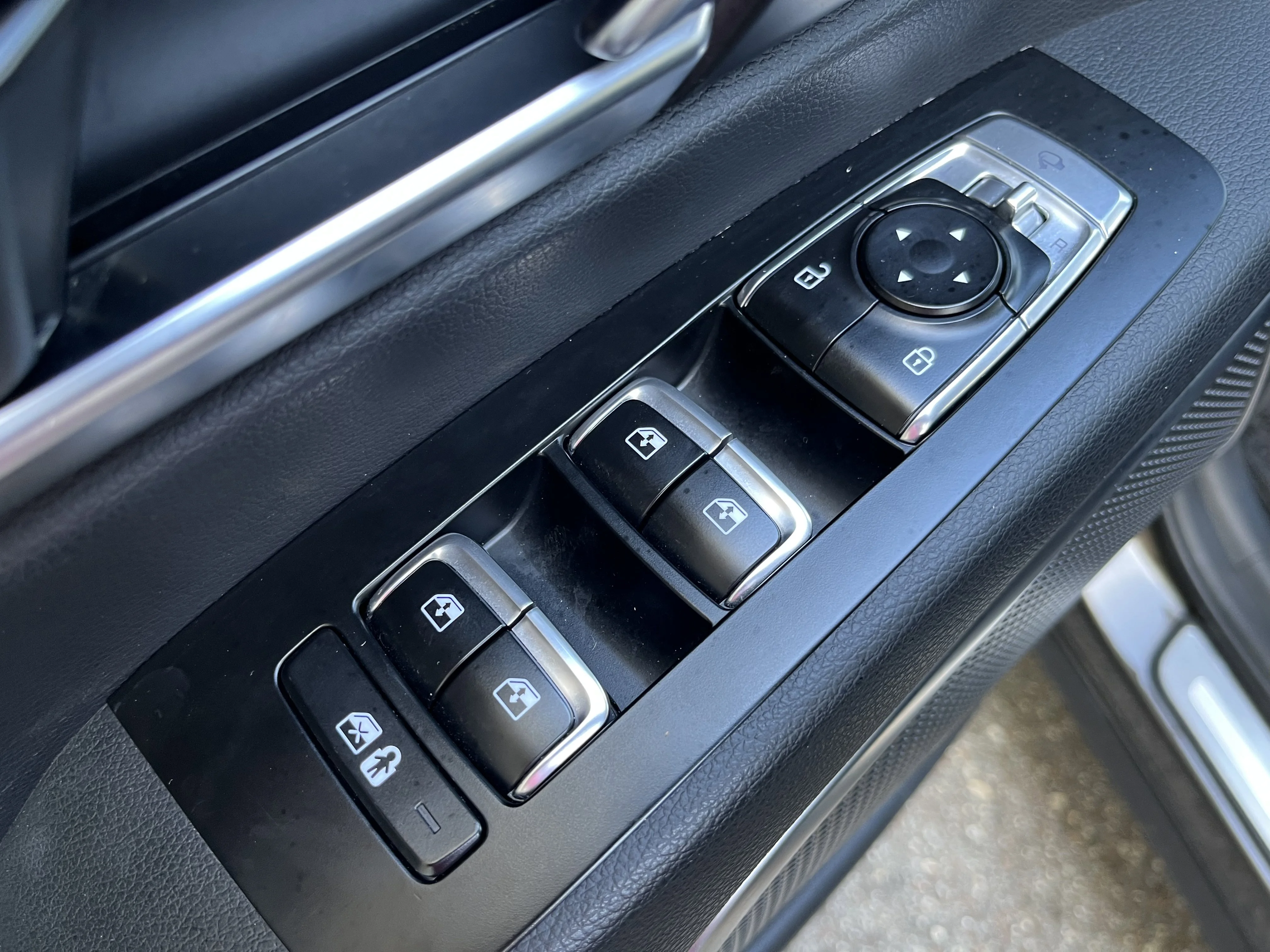 Used 2023 Dark Moss Kia SX Prestige X-Pro image 15