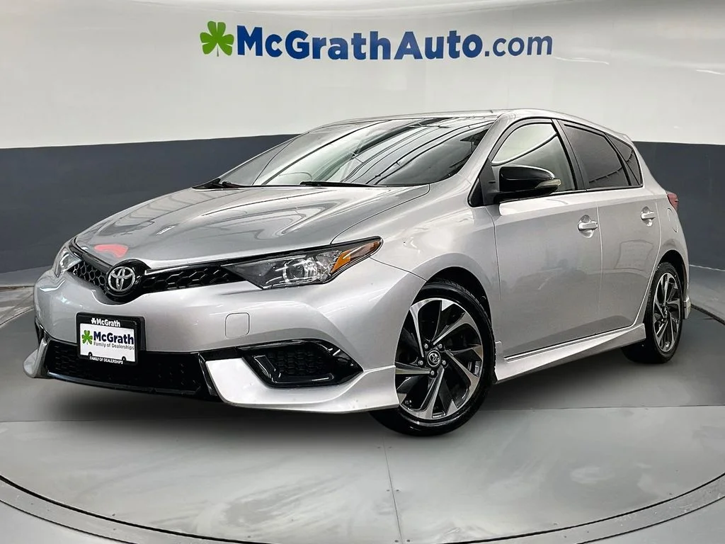 Used 2017 Toyota Corolla iM Base with VIN JTNKARJE1HJ527471 for sale in Cedar Rapids, IA