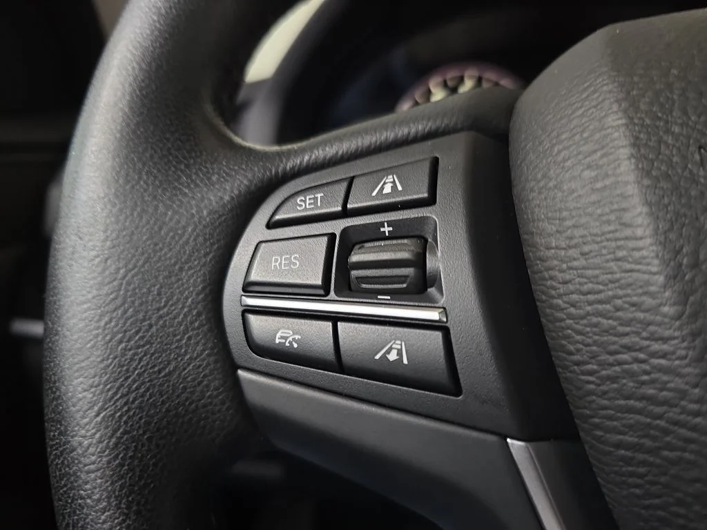 Used 2015 Space Gray Metallic BMW xDrive28d image 20