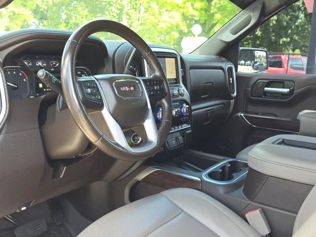 Used 2021 White GMC SLT image 25