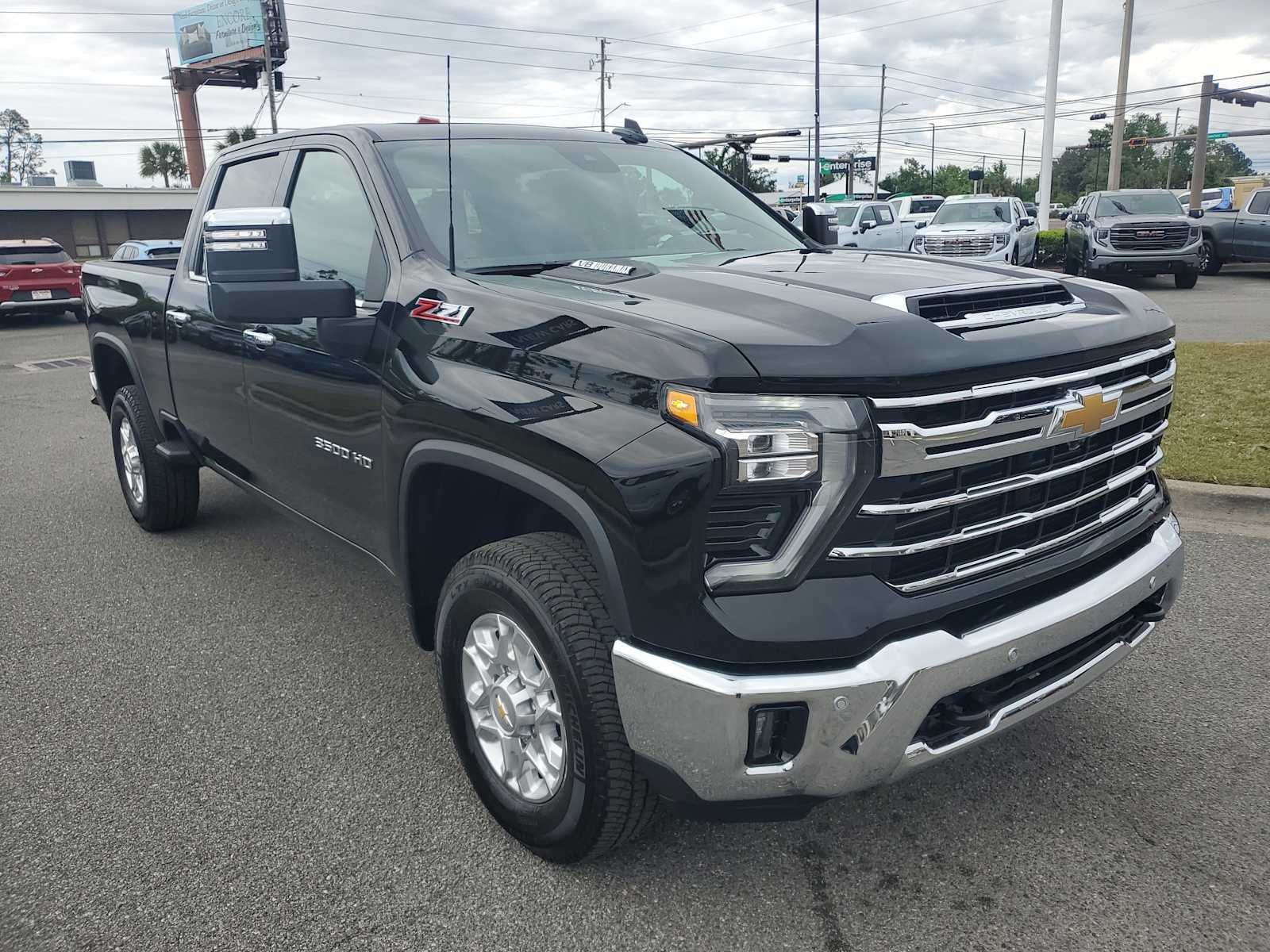 2026 Chevrolet Silverado 3500 HD LTZ - Photo 6