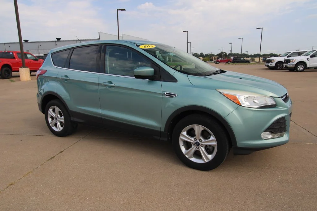 Used 2013 Frosted Glass Ford SE image 3