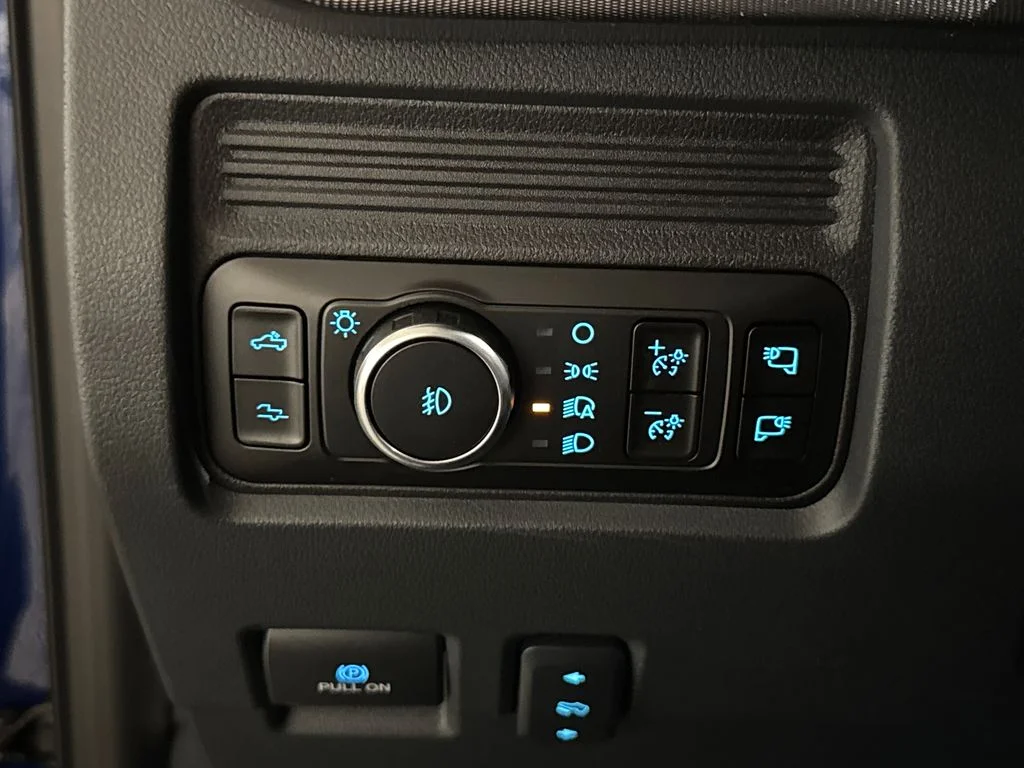 New 2026 Blue Ford Platinum image 33
