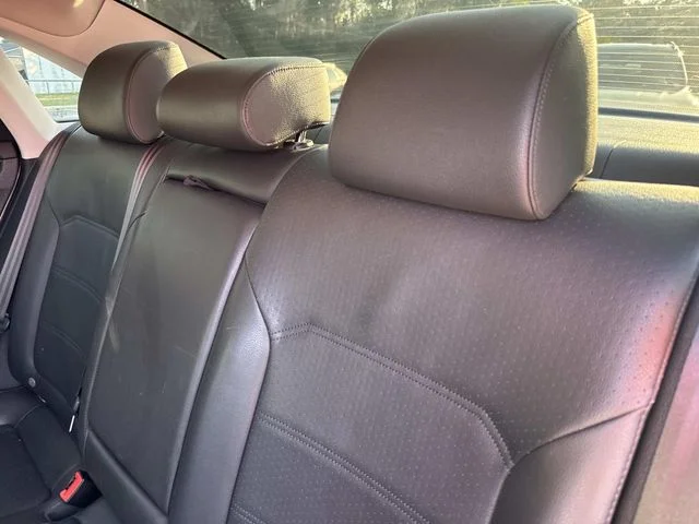 Used 2018 Silver Volkswagen 2.0T SE image 14
