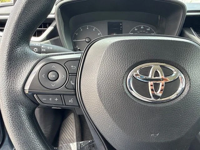 Used 2024  Toyota LE image 28