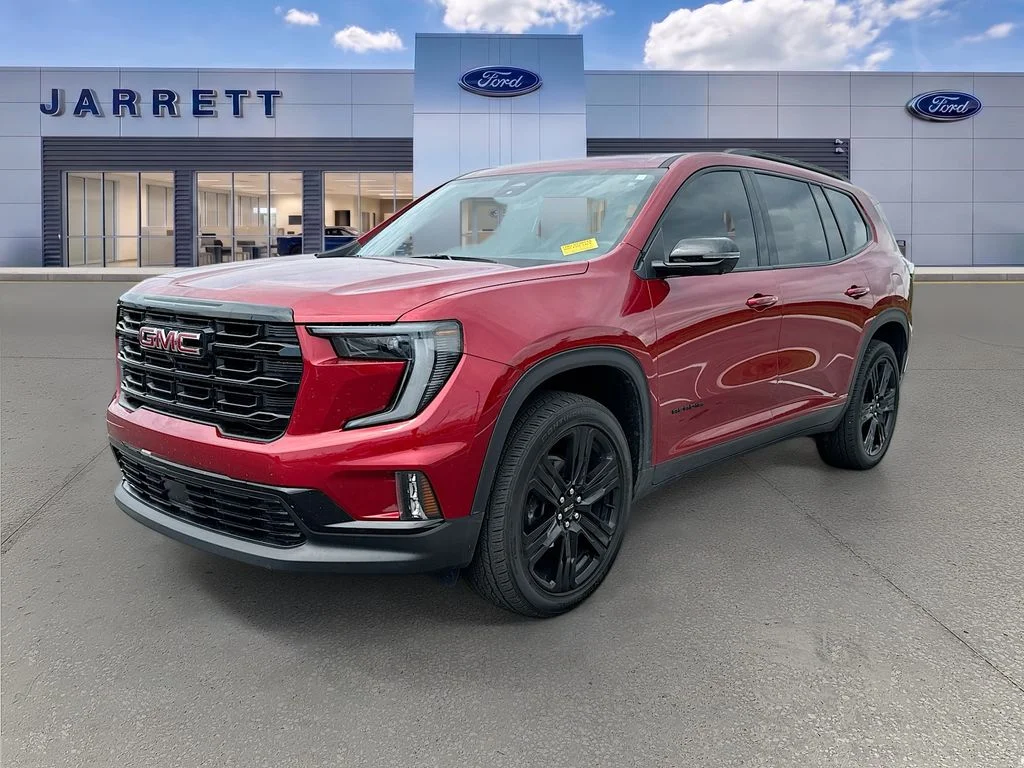 Used 2024 Red GMC Elevation image 2