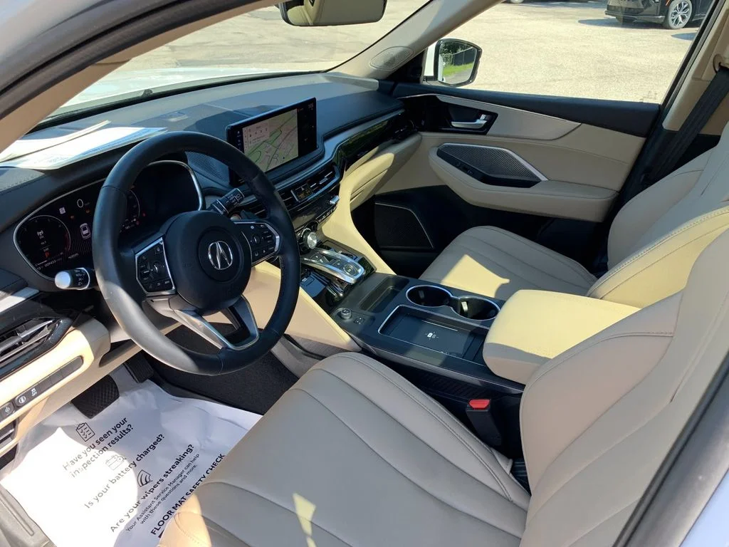 Used 2025 White Acura Base image 11