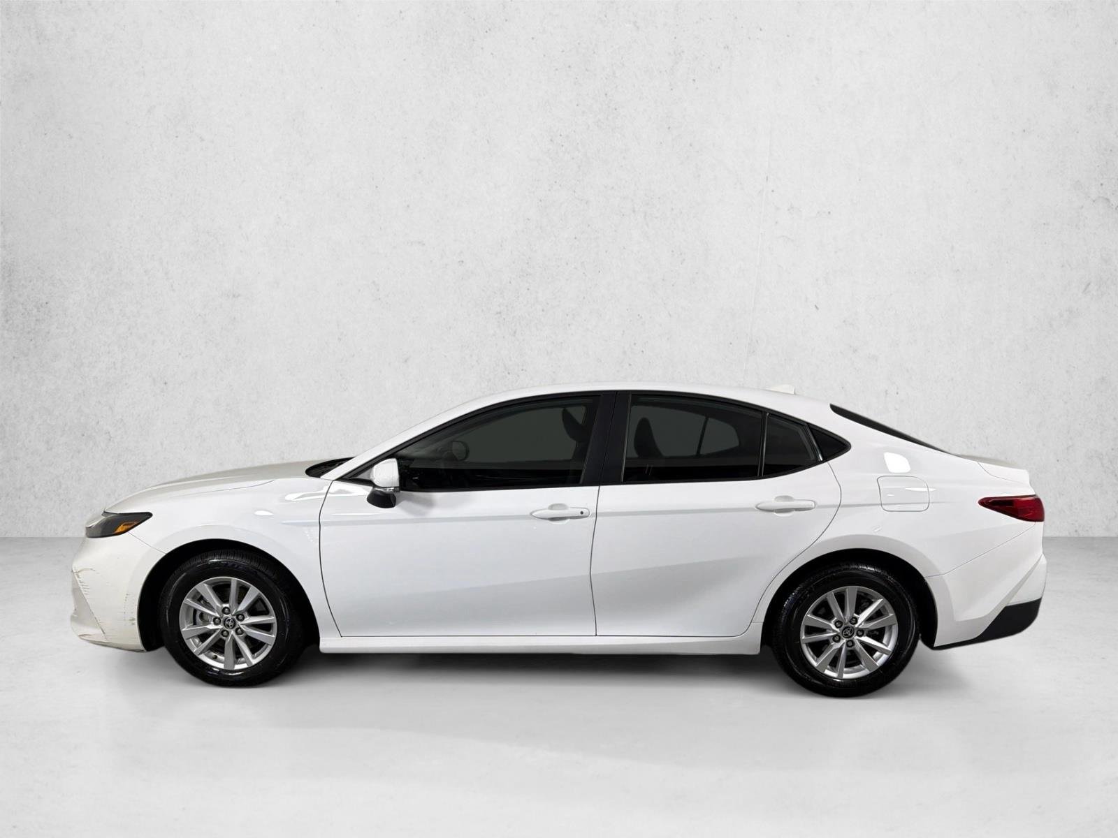 Used 2025 Ice Cap Toyota LE image 5