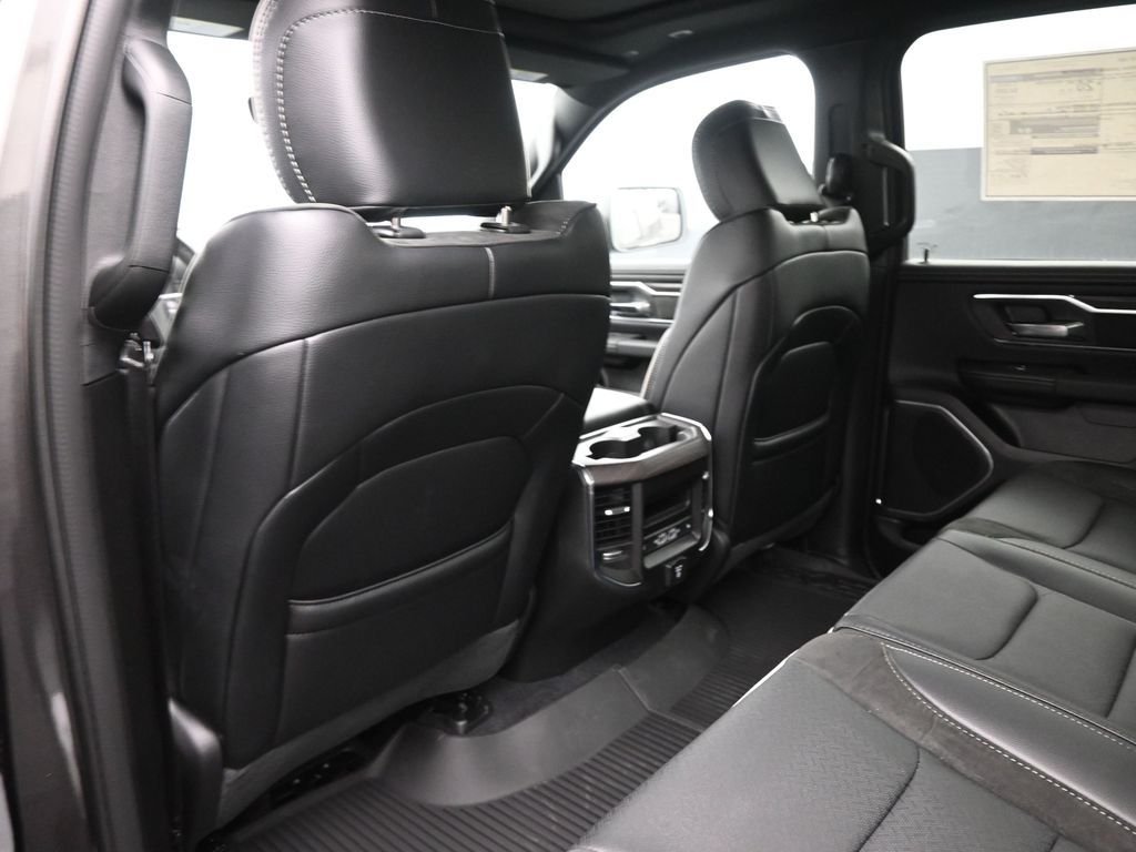 New 2026 Granite Crystal Metallic Clear-Coat Exterior Paint RAM Laramie image 14