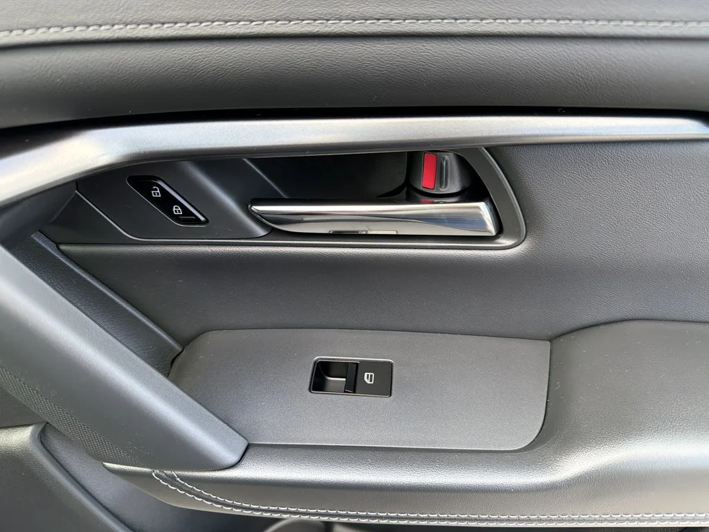 New 2026 Black Mazda 2.5 S Select image 8