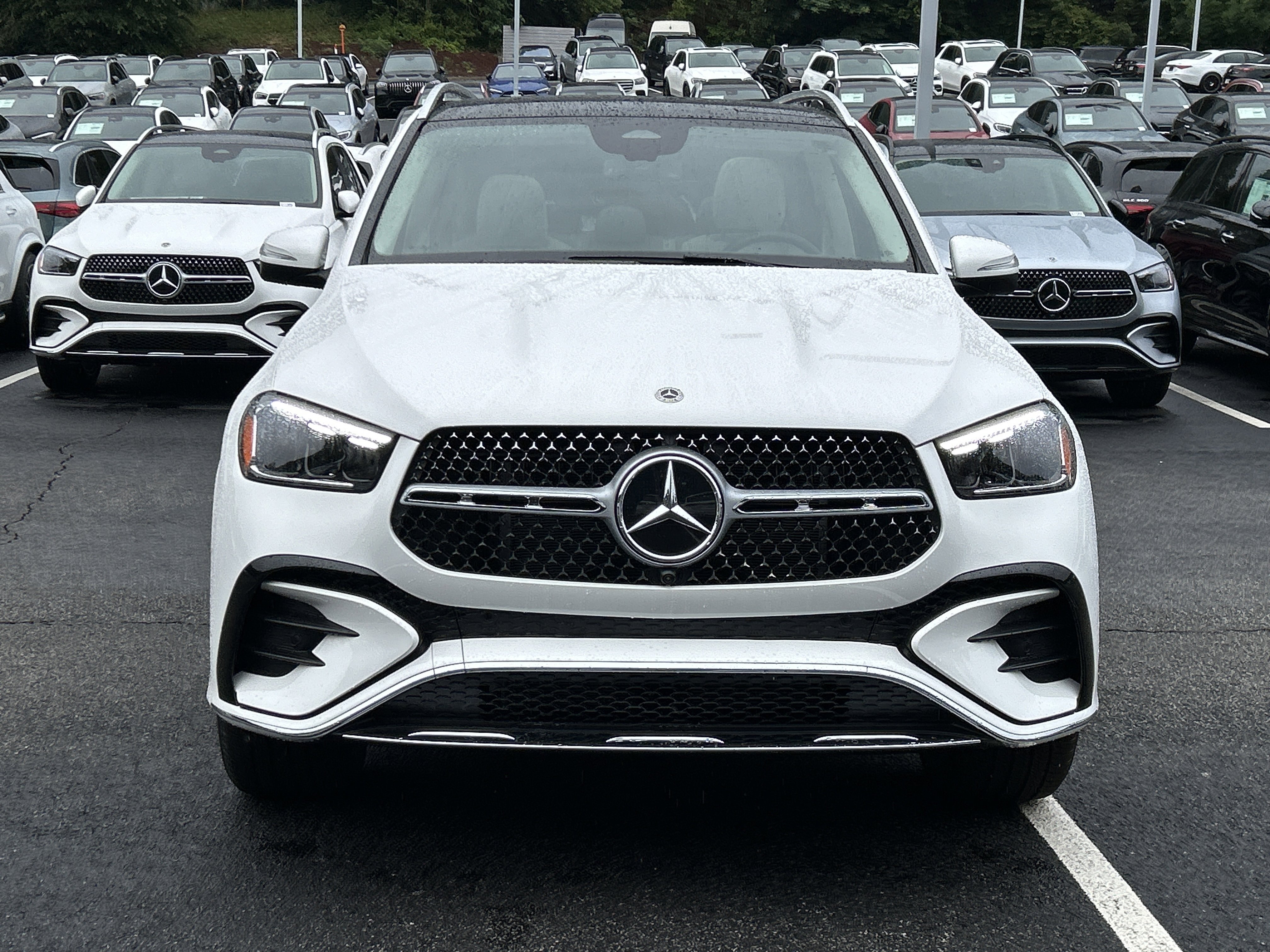 New 2026 Polar White Mercedes-Benz GLE 450 4MATIC® SUV image 3