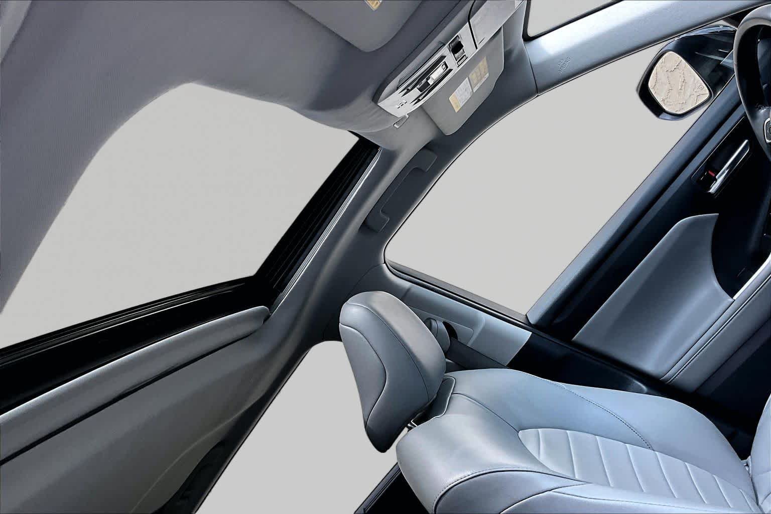 Used 2022 Opulent Amber Toyota XLE image 14